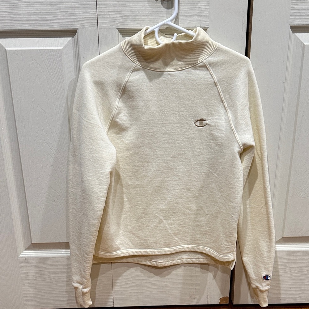 Champion Women’s Turtleneck Sweater Small